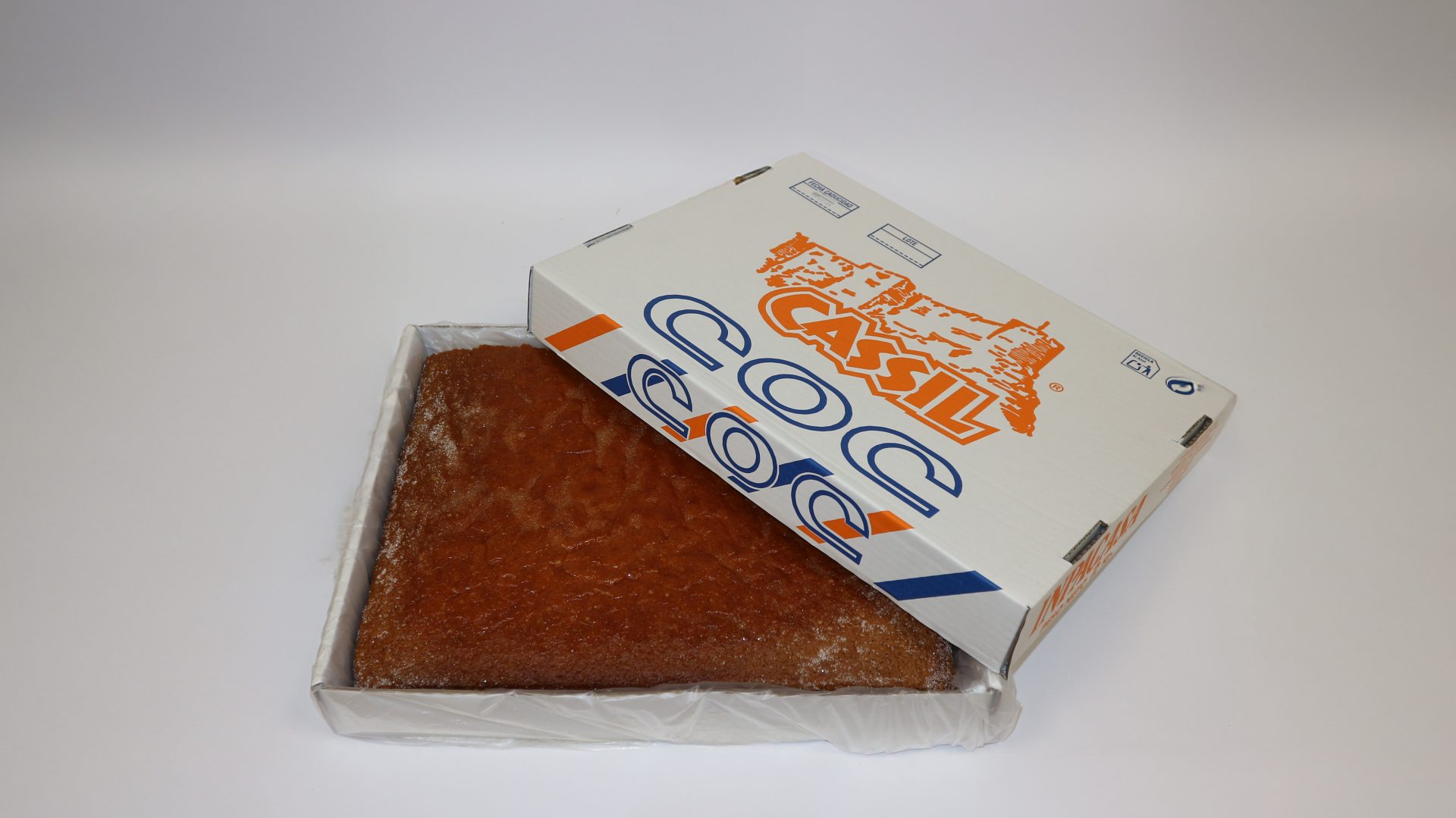 Bizcocho de coco en plancha de Cassil, tierno y con intenso aroma tropical