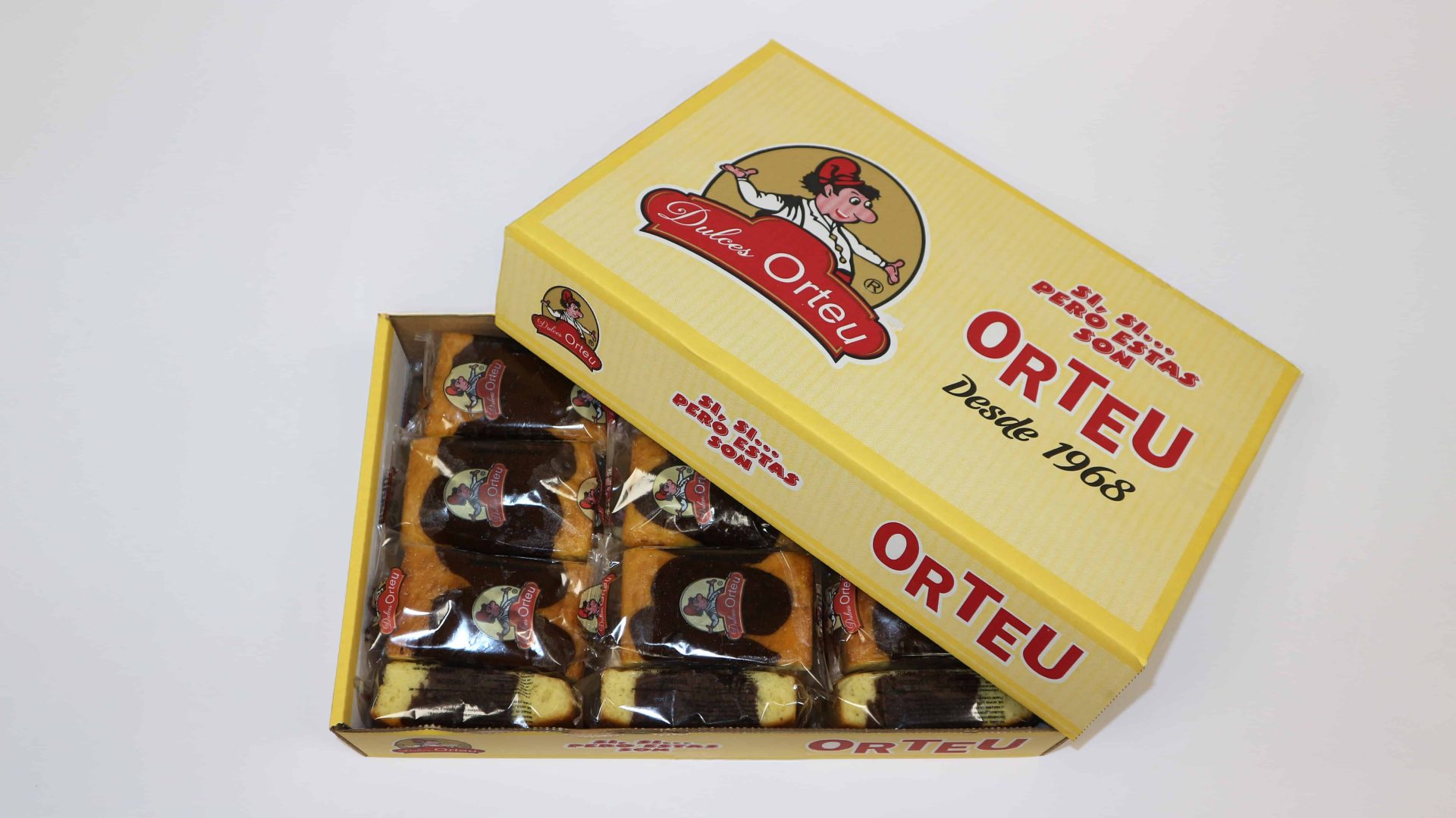 Bizcocho marmolado Dulces Orteu, vetas de vainilla y cacao en la miga