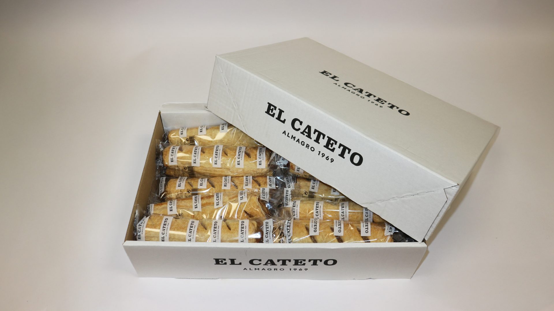 Caña de cabello de ángel El Cateto, hojaldre relleno y dorado