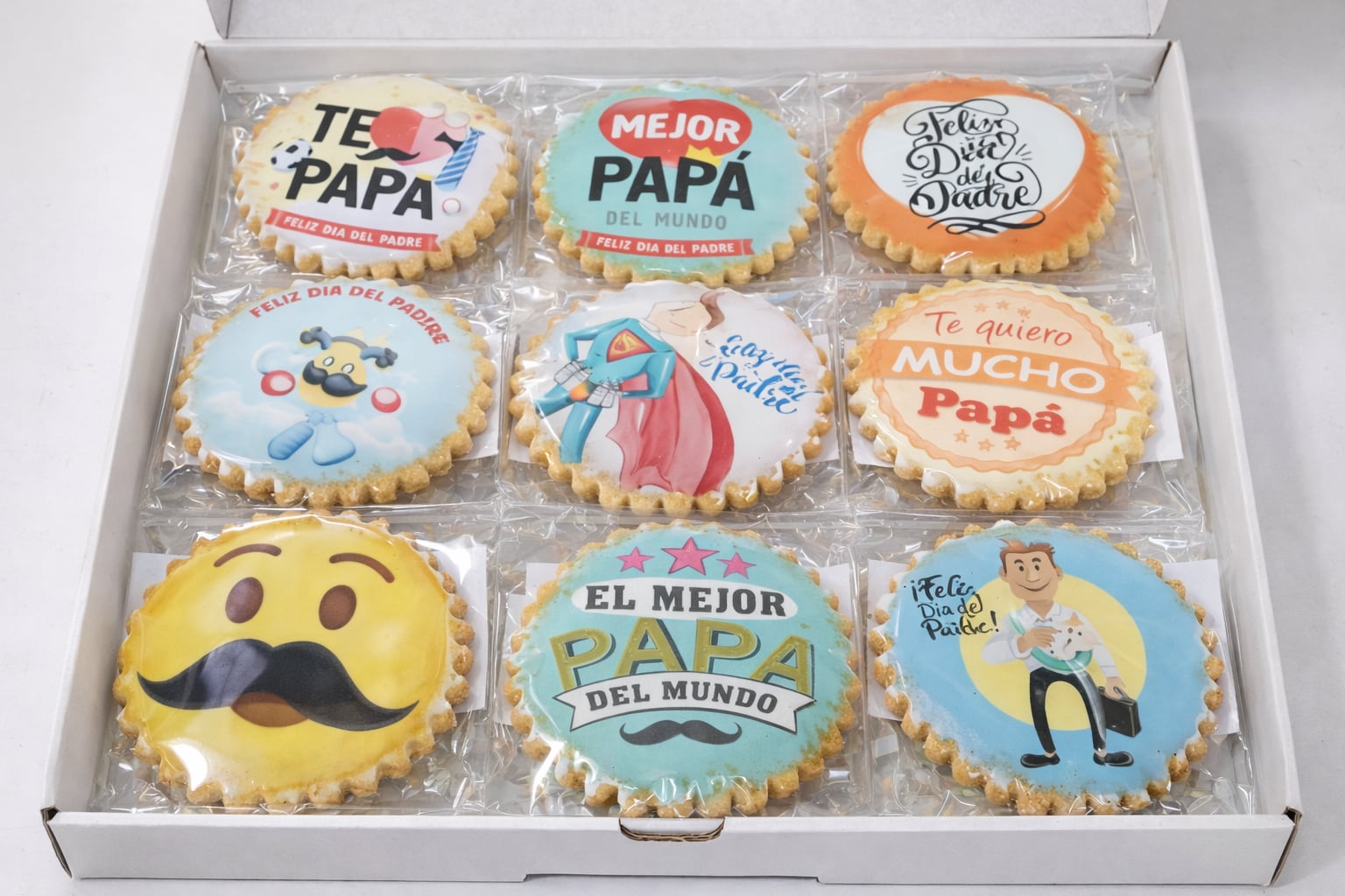 Galletas Dia Del Padre 18 Unidades Caja de SERVICIO REPOSTERIA ARAGON S.L.