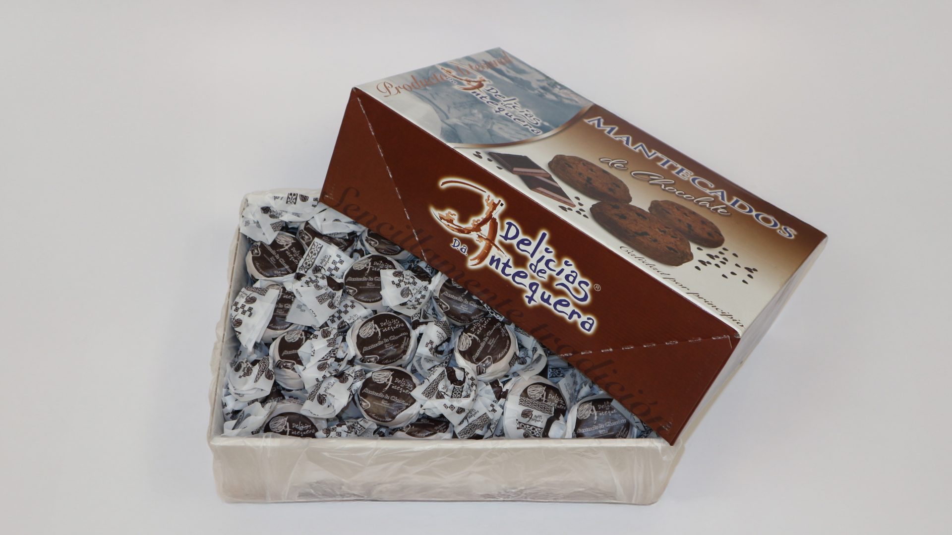 Mantecado doble de chocolate de Delicias de Antequera con sabor a cacao y miga tierna
