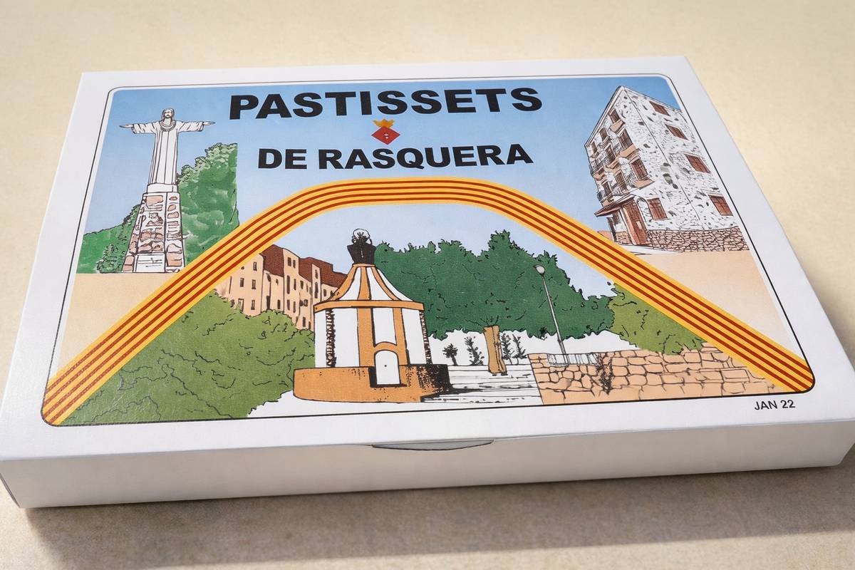 Pastissets Chocolate Rasquera Pastelería 8 Ud Caja 1 kg, hojaldre