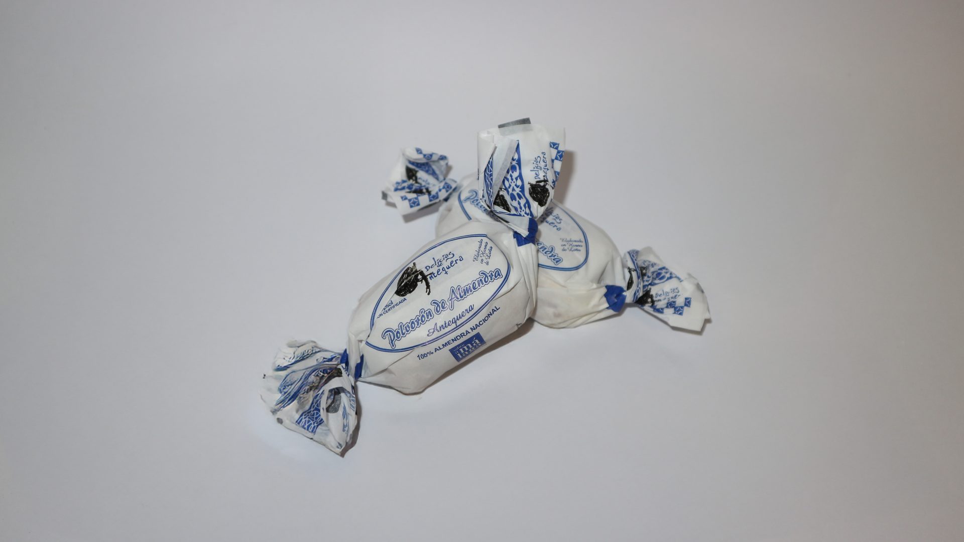 Polvorón Almendra Superior Antequera 4kg · de Delicias de Antequera