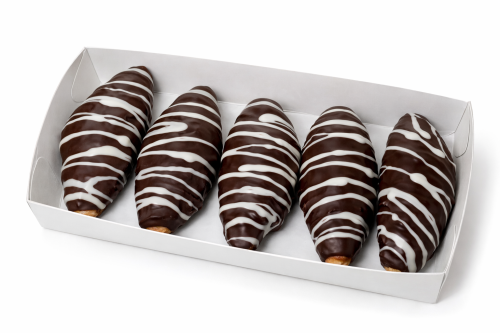 Xuxo de cacao rayado Belcan, masa frita rellena de crema de chocolate con rayado