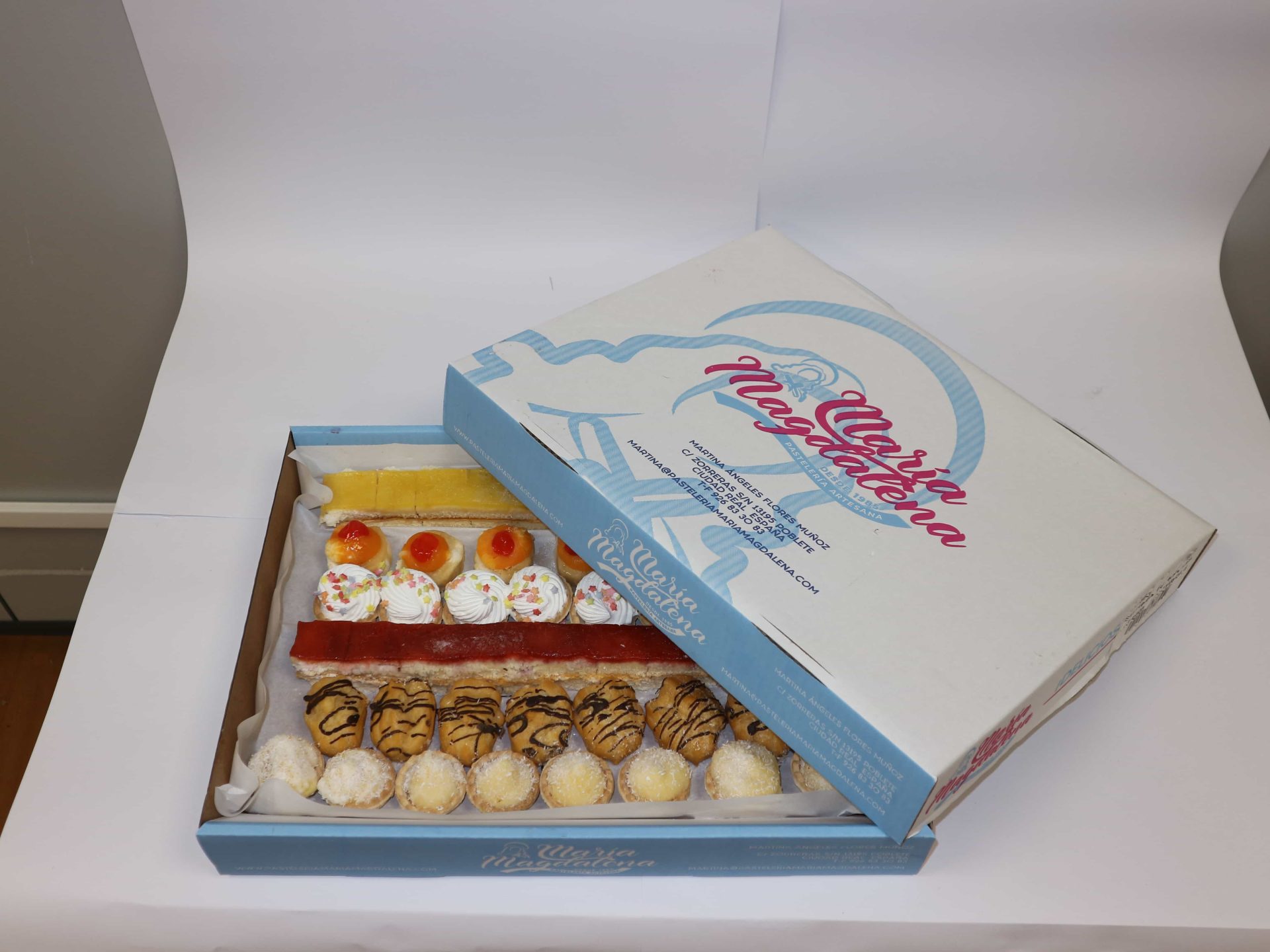Rollitos Surtidos Mini MAGDALENA 2,7kg caja, repostería de María Magdalena